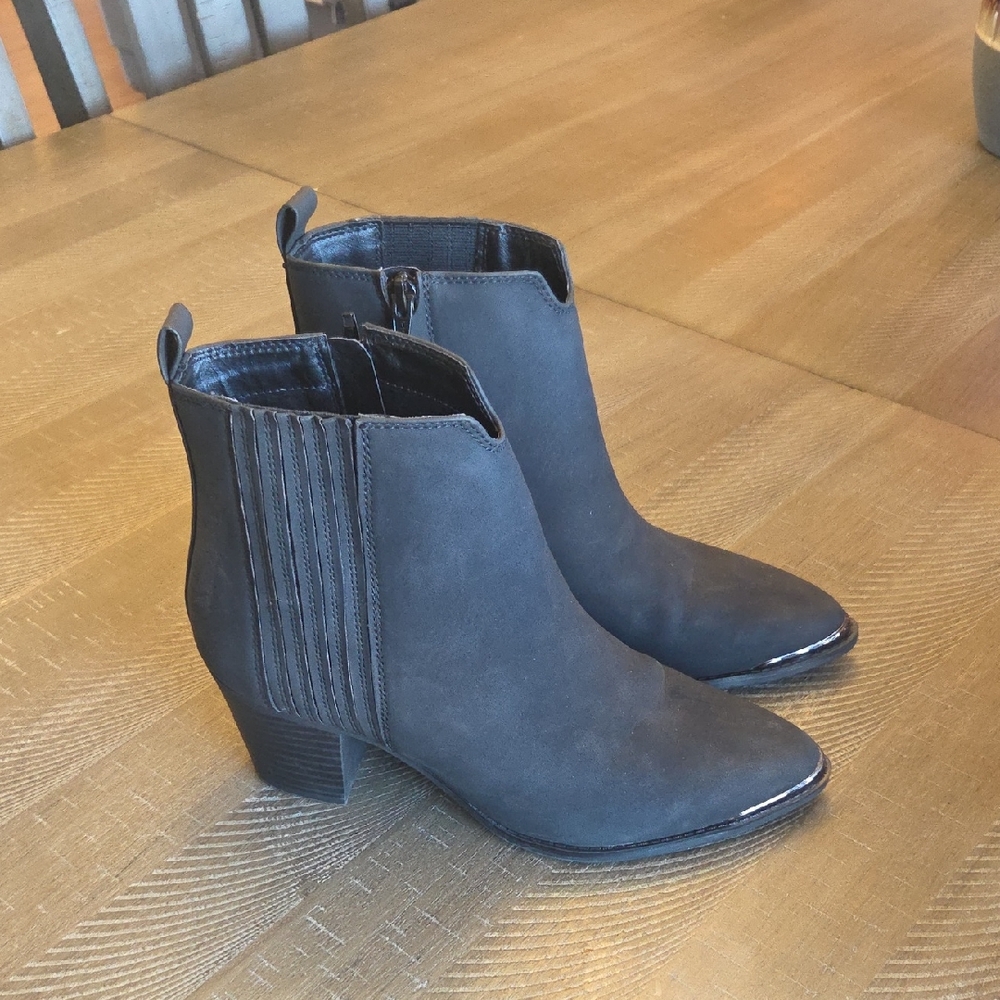 Women's Black Ankle Boots Size 9